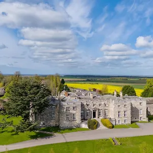 https://hazlewood-castle.yorkshirehotels.net